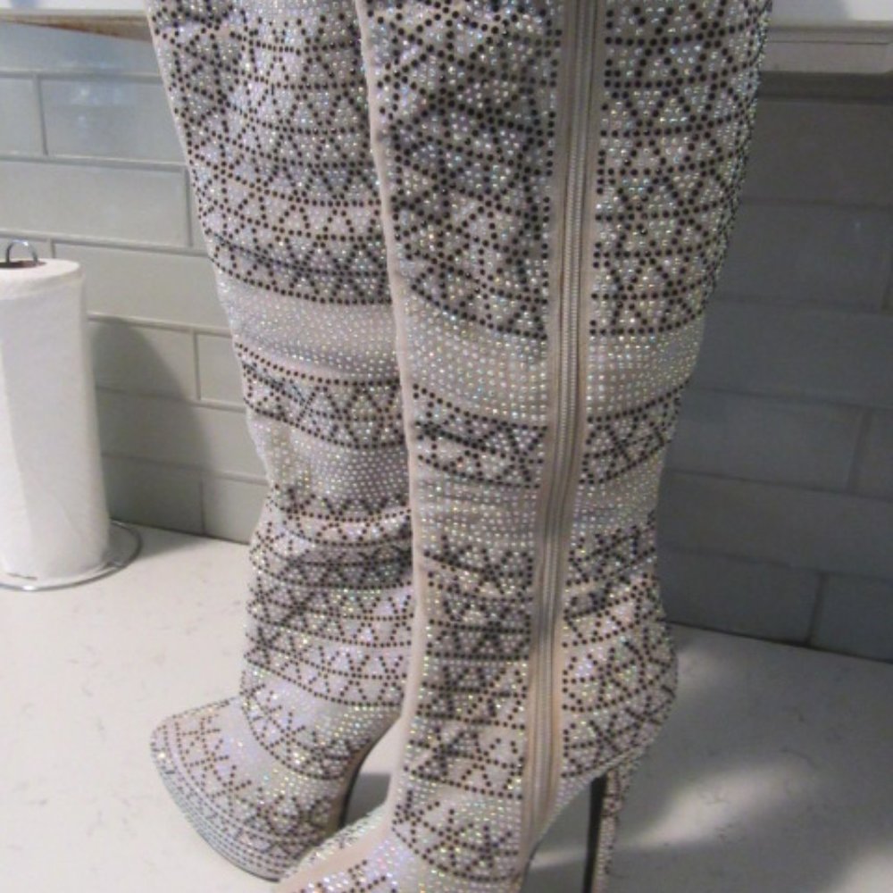 Thigh High Beaded/Sequin/Glittery/Dressy Platform High Heel Boots. Size 7-7.5